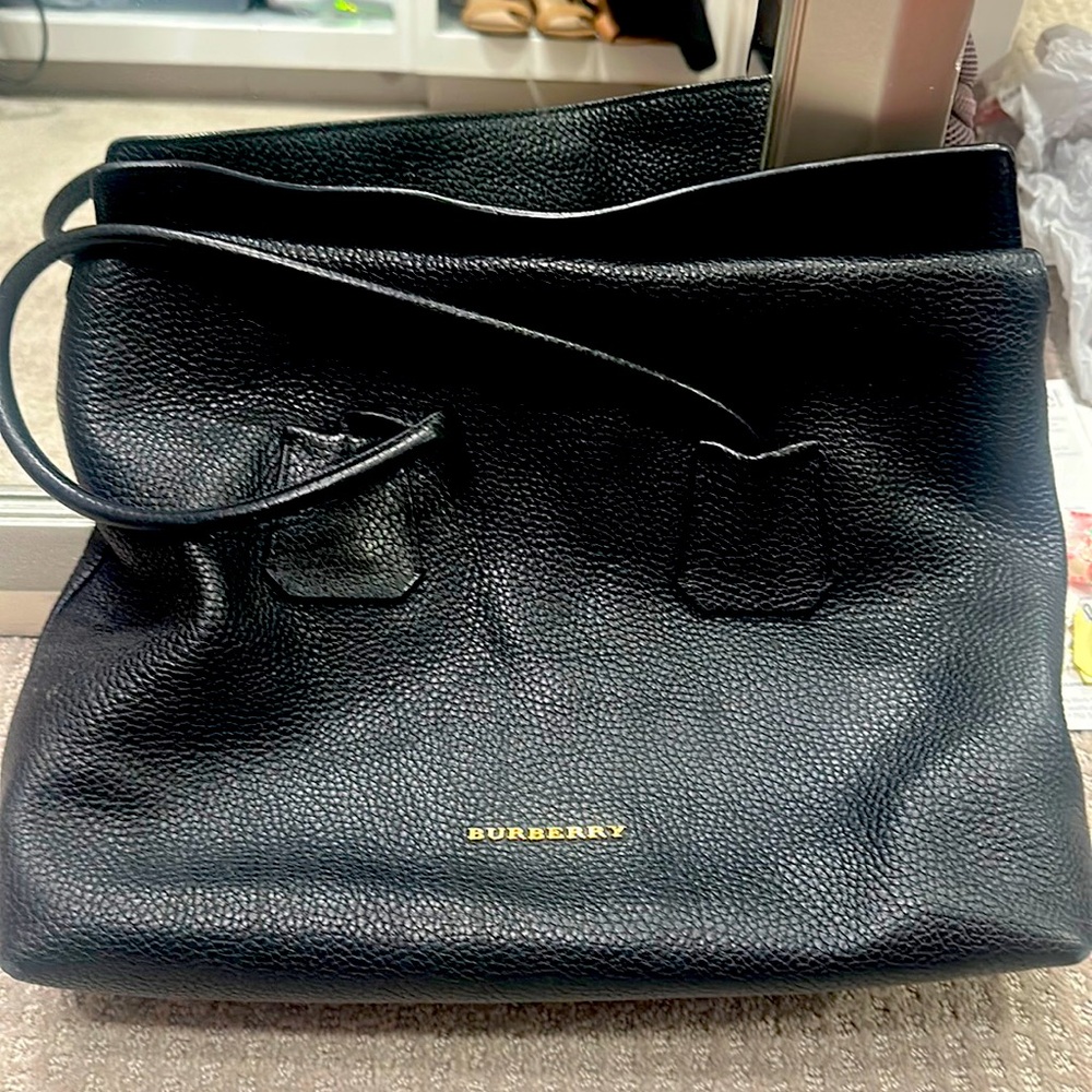 Burberry Baynard Leather Tote Bag